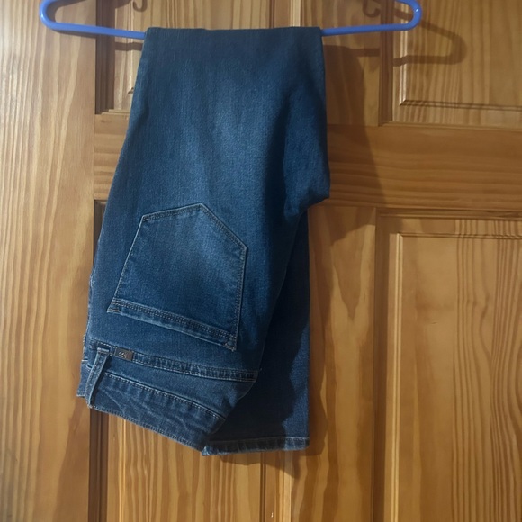 1822 Denim Denim - 1822 Denim Women's Straight Jeans in Deep Blue